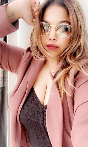 Aerocity Top Notch Escorts Service Available With Cash Payment