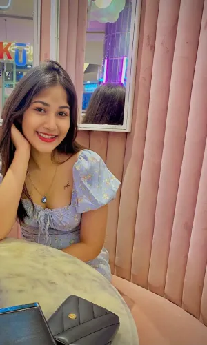 A girl of elegance and beauty for you