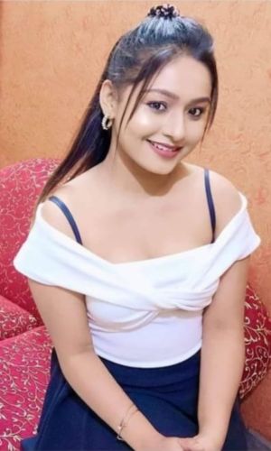 A passionate escort who would love to pamper you endlessly.
