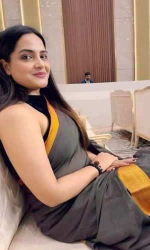  a flirty lover who will do many pleasurable things for you.