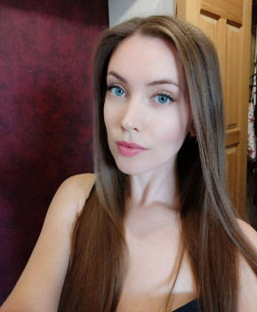 Independent Russian Model Escort Girl in Pushkar
