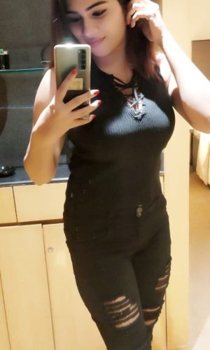 Enjoy a unique and unforgettable meeting with me tonight with 30 min video call