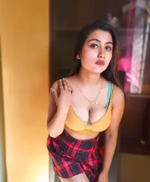 A sexy and naughty girl, ready to have fun with you