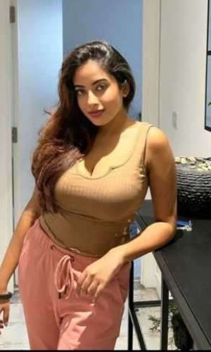 I can offer you the most relaxing and hot treatment