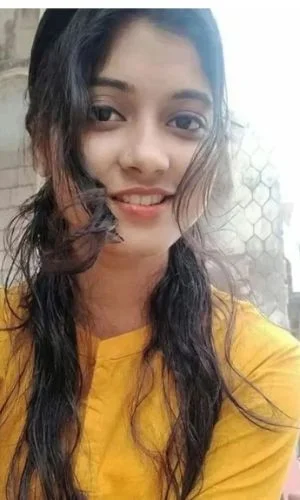 An elegant, cultured, and naturally alluring erotic goddess service with video call